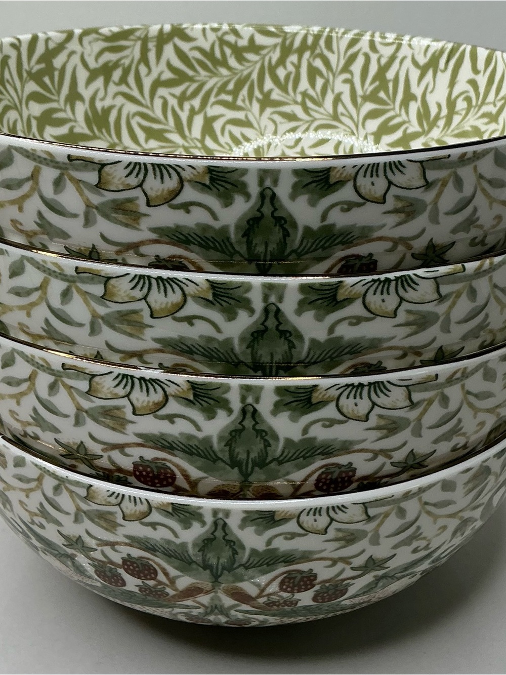 4 Morris & Co.  Cereal Bowls with Gold Rim Strawberry Thief 6 3/4” X 3” New